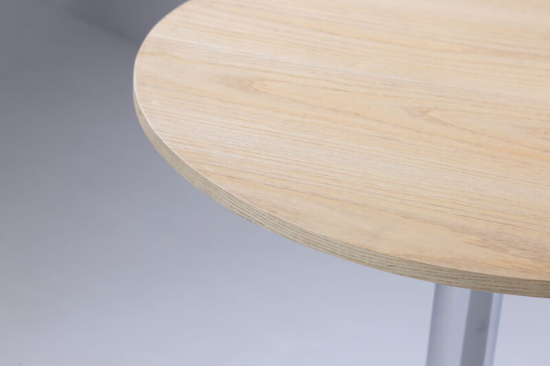 Round coffee table in log style