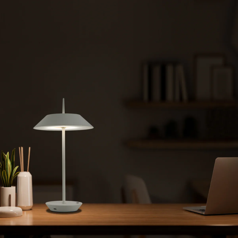 Nordic Minimalist Decorative Desk Light Mayfair Carbon Steel Crystal Black Table Lamp