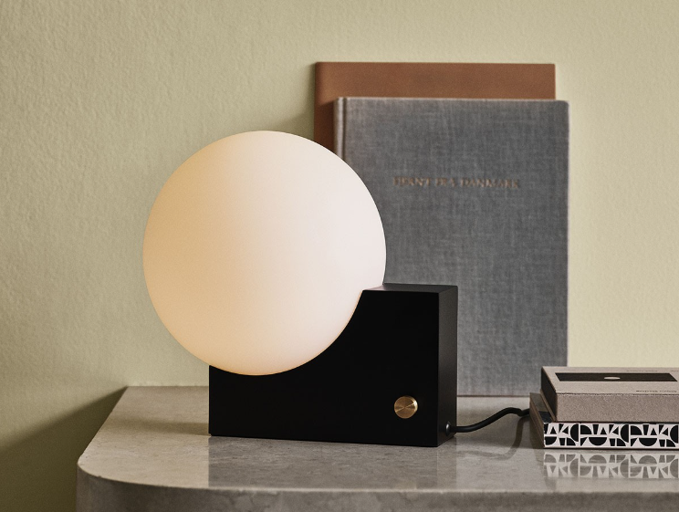 Minimalist Creative Geometric Shape Desk Light Study Bedroom Headboard Glass Globe Table Lamp G9