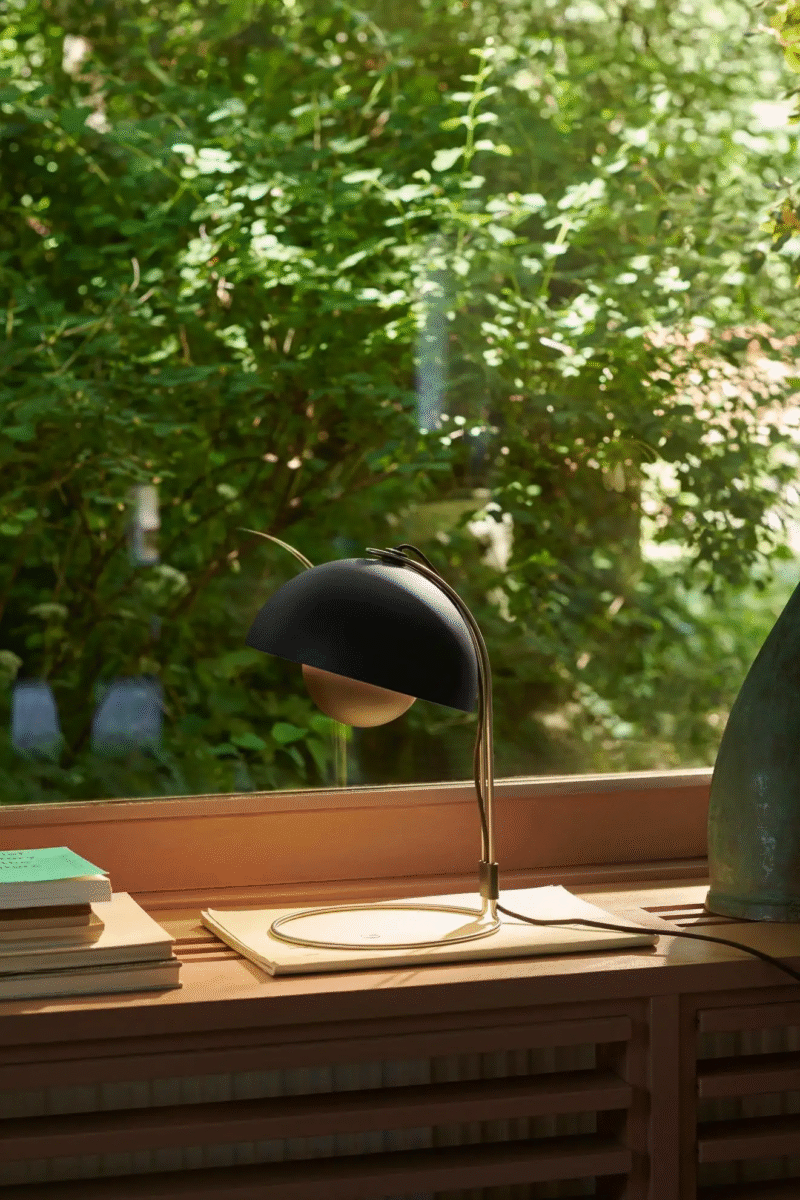 Panton Flower Pot Table Lamp VP4