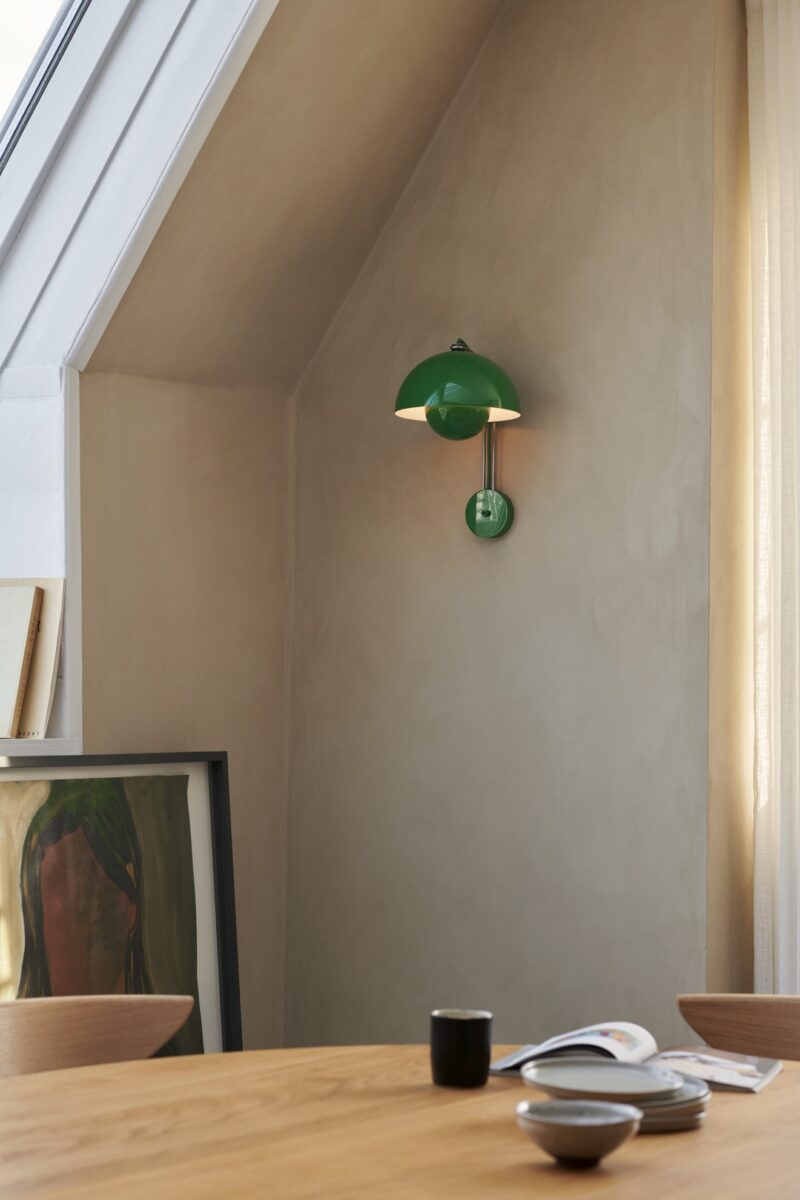 Flower Pot Indoor Wall Lamp VP8