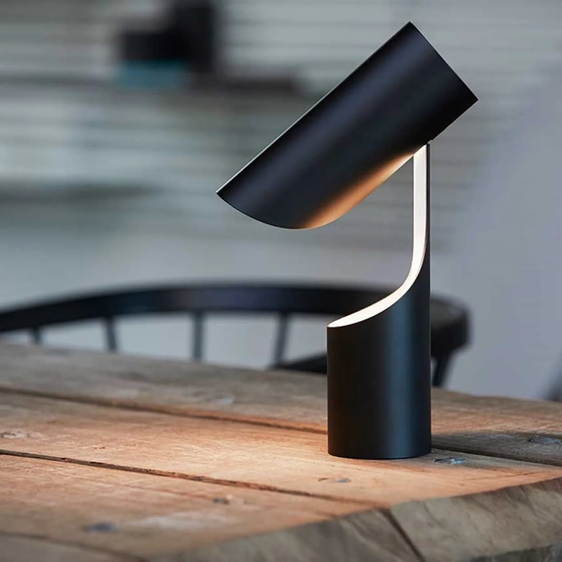 Le Klint 353 Mutatio Study Table Lamp