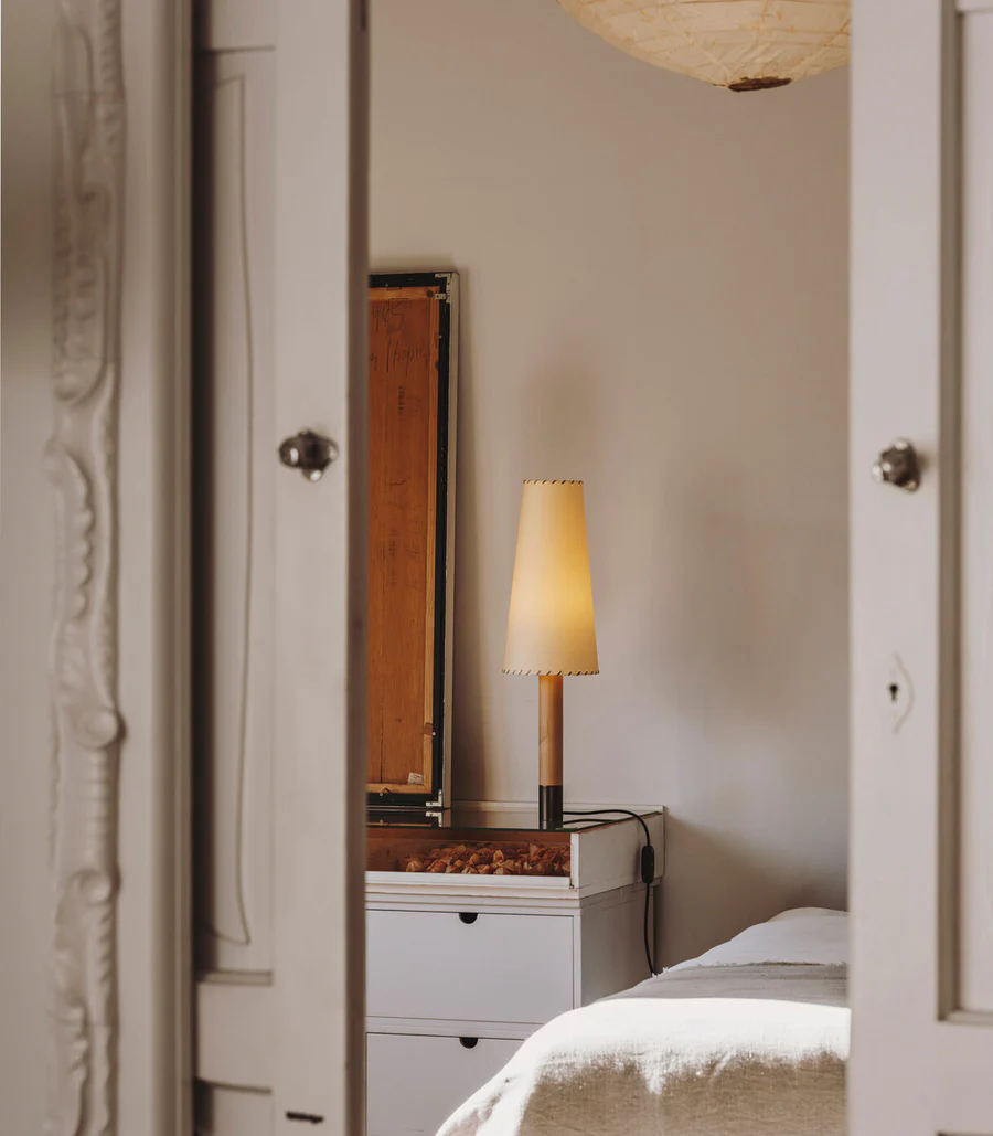 Stitched Beige Parchment Table Lamp Basica M2